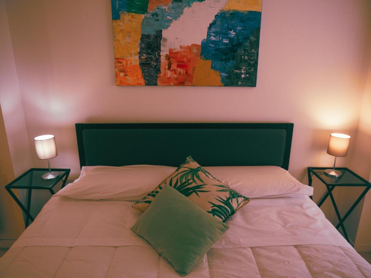 Sea Apartment & Pool 2 ปาแลร์โม ภายนอก รูปภาพ
