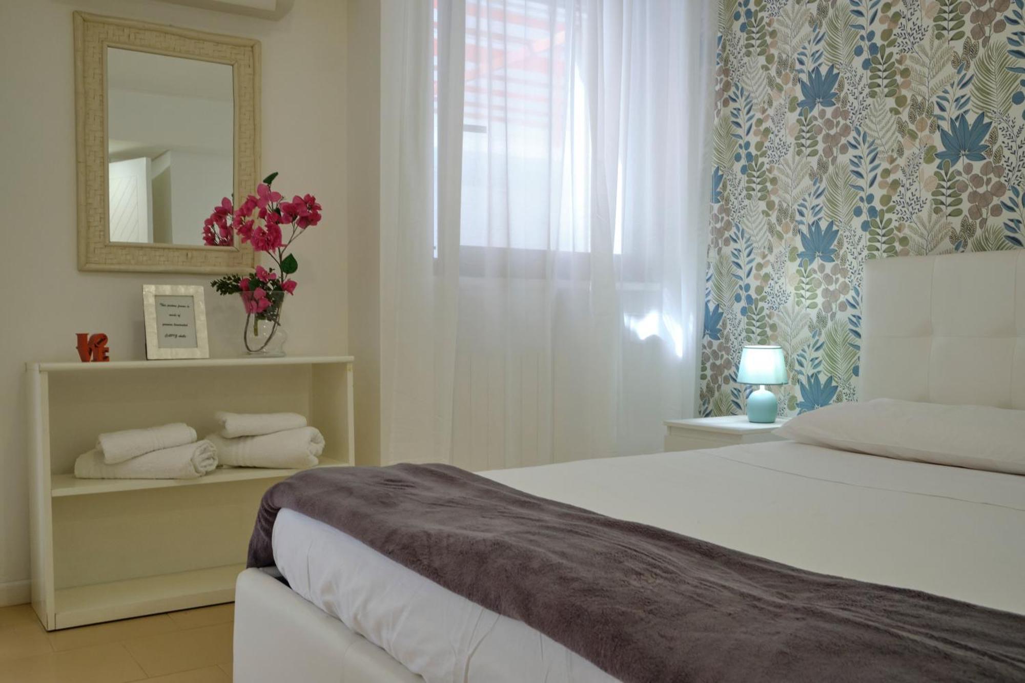 Sea Apartment & Pool 2 ปาแลร์โม ภายนอก รูปภาพ